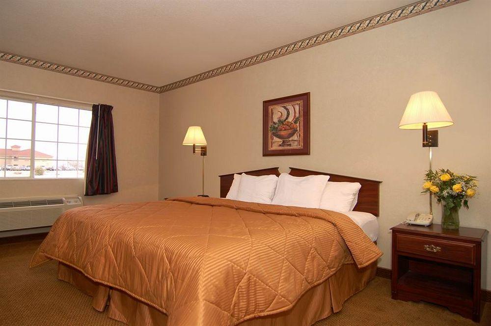 Travelodge By Wyndham Carlsbad Nm Exterior photo