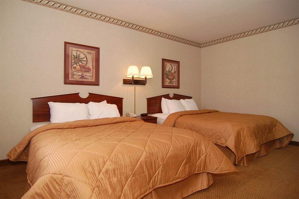 Travelodge By Wyndham Carlsbad Nm Exterior photo